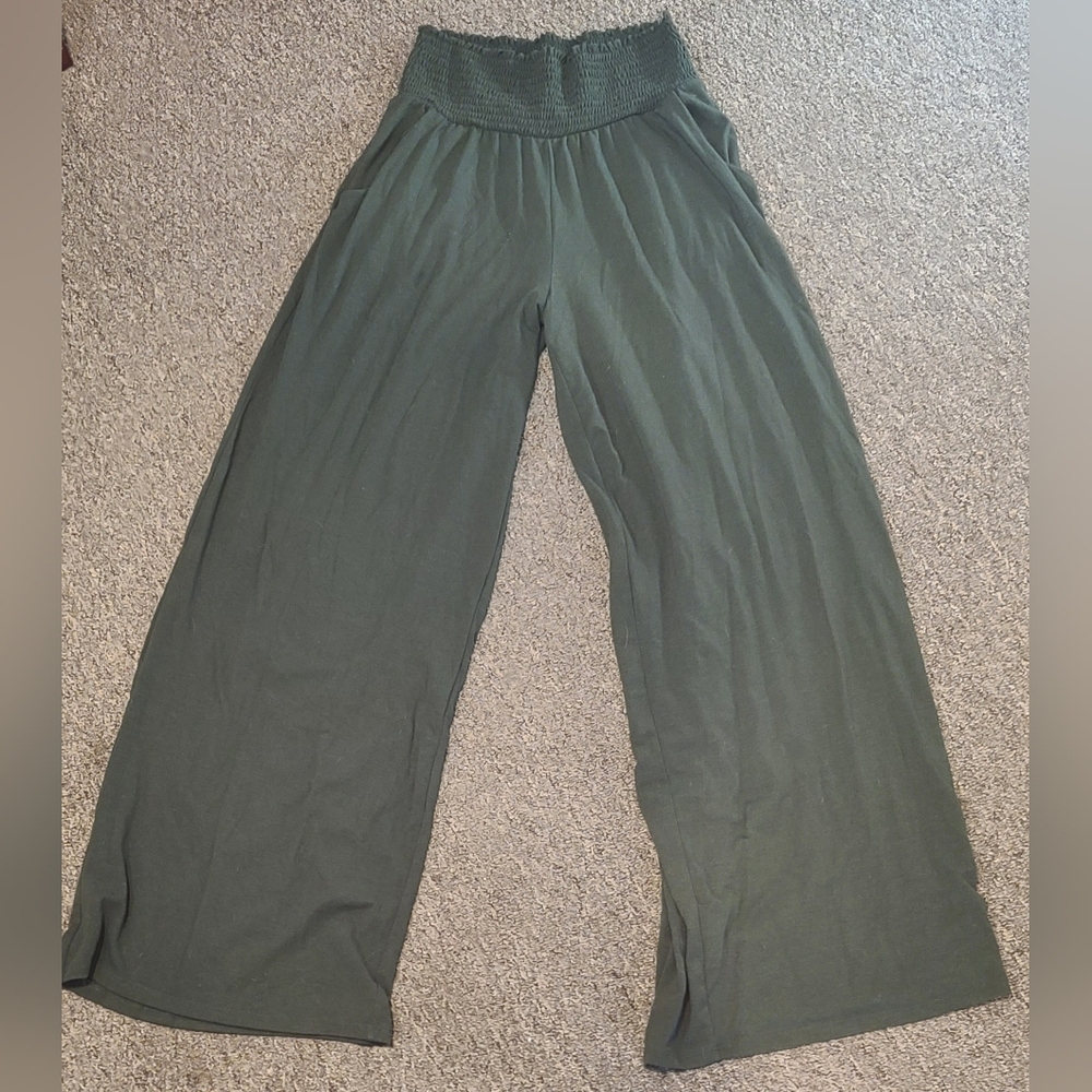 Women's Lightweight High Rise Wide Leg Flowy Pant With Pockets Green Size Large
